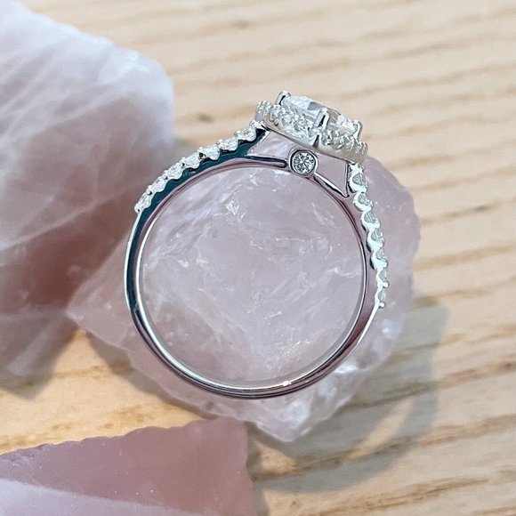 Moissanite 1 Carat Trillion Halo Ring Engagement Wedding White Gold Silver 7 - Picture 2 of 3